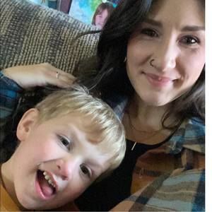 Meet your Posher, Alexandra